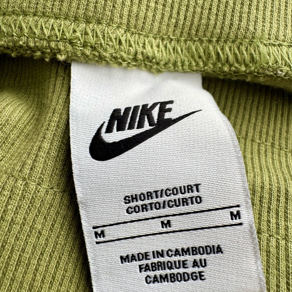 Nike Women’s Set Green Joggers Fleece/Sweatshirt - Picture 2 of 6